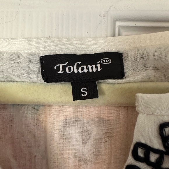 Tolani Embroidered Bust Dress - Picture 9 of 11